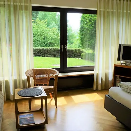 Oase Am Rosenhag * Meersburg