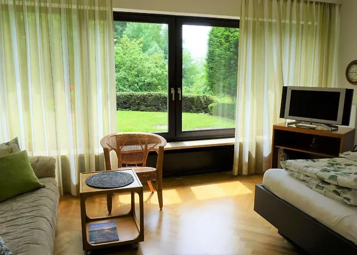 Oase Am Rosenhag * Meersburg